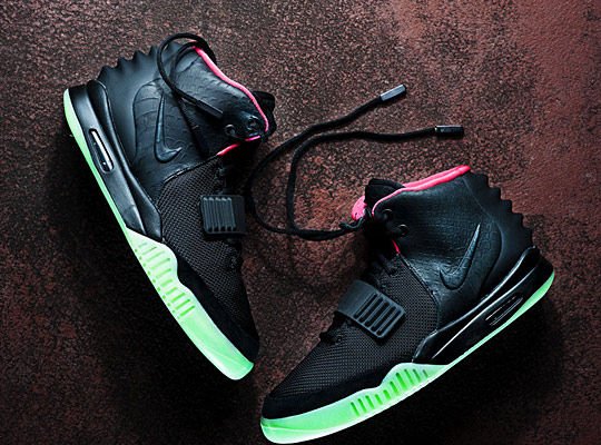 Chaussures hotsell nike yeezy