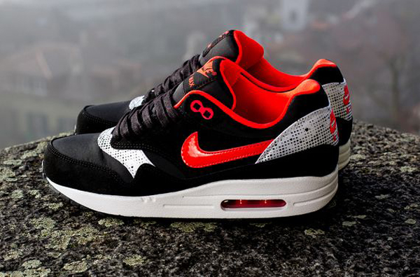 nike-wmns-air-max-1-saint-valentin-1-1